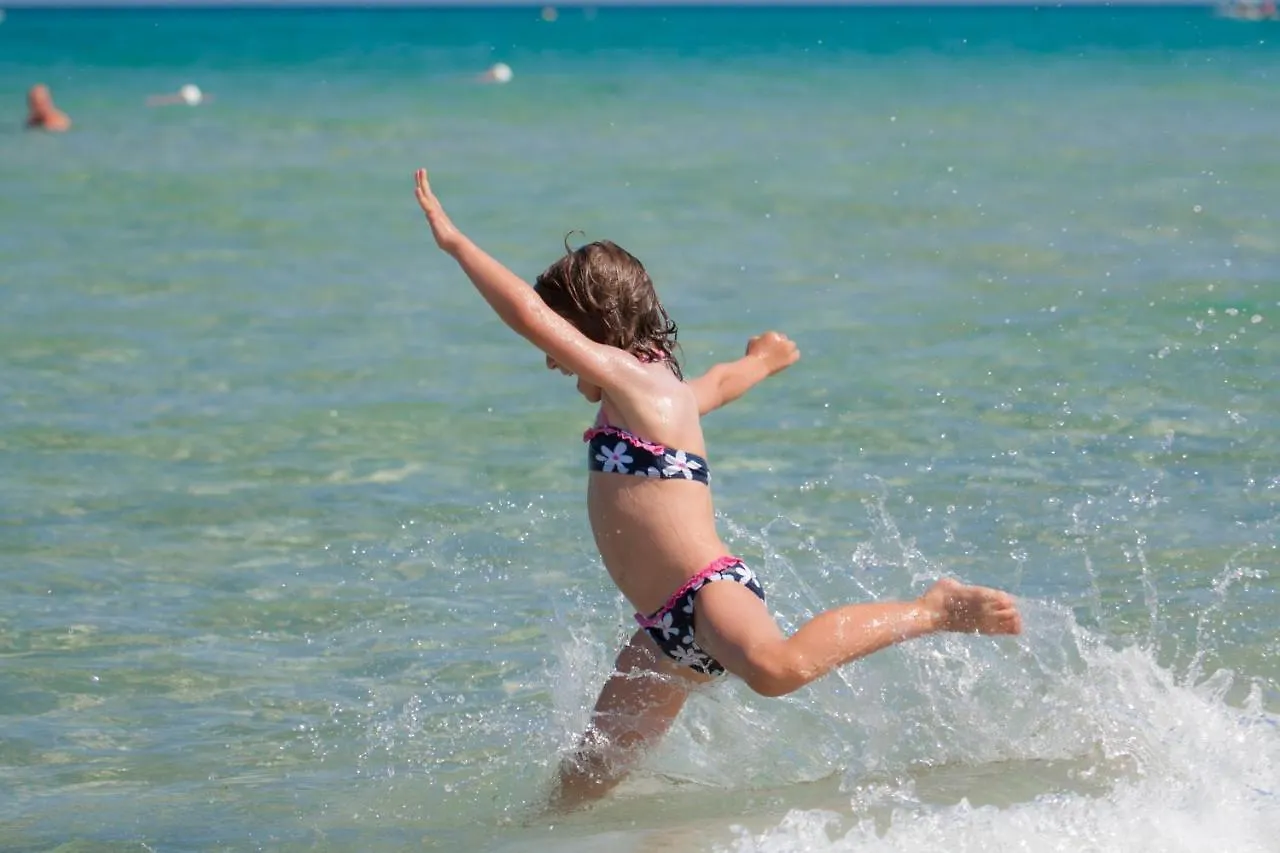 מוראברה Villaggio Camping Capo Ferrato אתר קמפינג