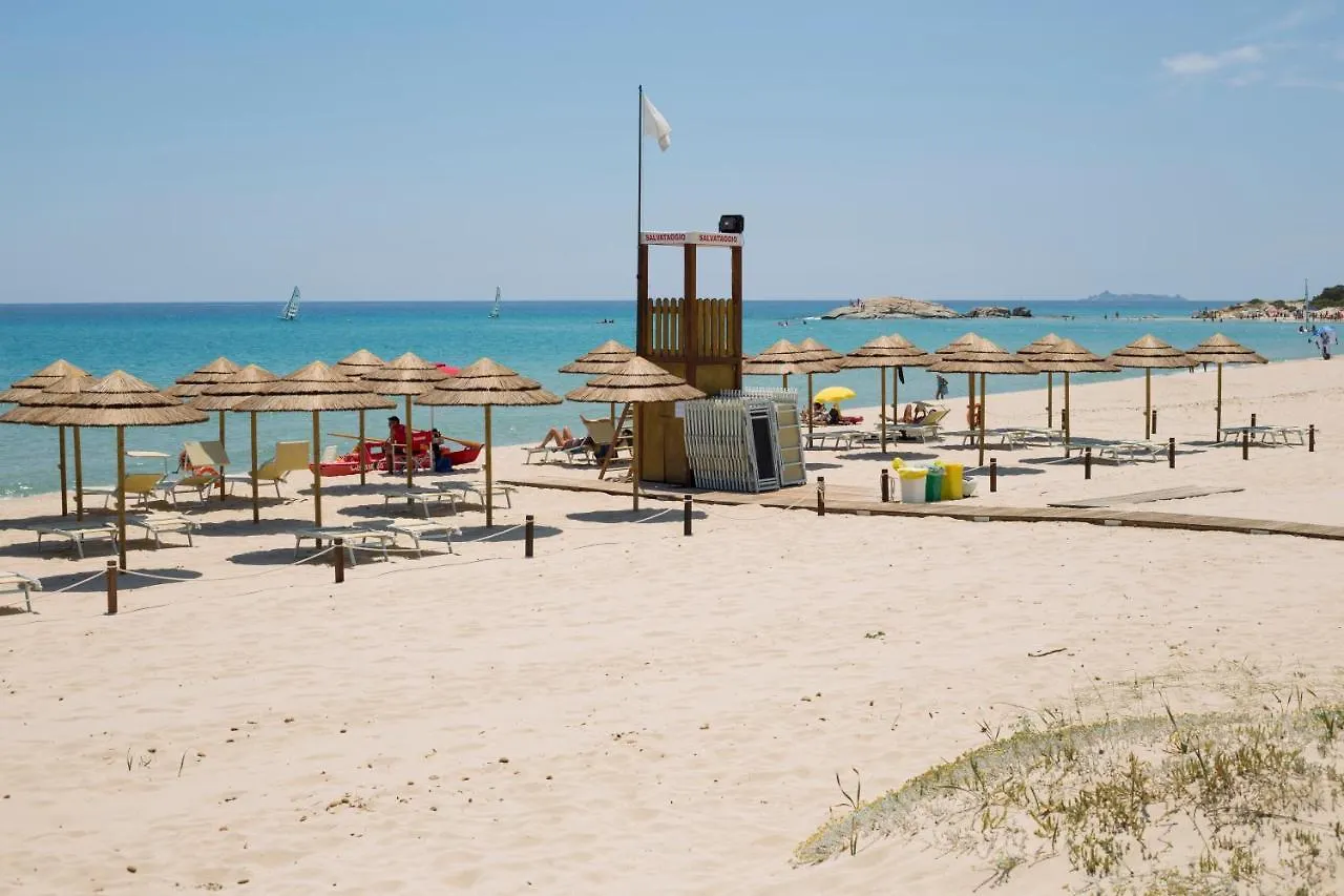 אתר קמפינג מוראברה Villaggio Camping Capo Ferrato